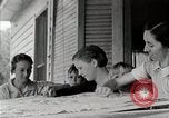 Immagine di Vita nel Sud delle zone montane Kentucky United States USA, 1940, secondo 12 filmato di repertorio 65675025567