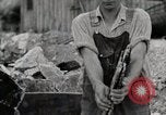 Standbild leben im südlichen Bergregionen Harlan Kentucky USA, 1940, aus Sekunde 17 historischem Filmmaterial Videoclip 65675025571