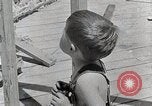 Immagine di Vita nel sud delle zone montane Crossville Tennessee USA, 1940, secondo 34 filmato di repertorio 65675025573