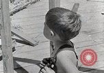 Immagine di Vita nel sud delle zone montane Crossville Tennessee USA, 1940, secondo 35 filmato di repertorio 65675025573
