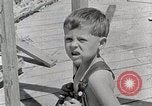 Immagine di Vita nel sud delle zone montane Crossville Tennessee USA, 1940, secondo 39 filmato di repertorio 65675025573