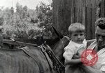 Image la vie dans les zones montagneuses du sud Kentucky United States USA, 1940, de la seconde 21 séquences d'archives historiques vidéo 65675025576