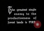 Immagine di Coltivazione di legname e il logging California United States USA, 1931, secondo 5 filmato di repertorio 65675025580