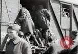 Image Les troupes américaines du 28e Régiment d'infanterie Rhône Alpes France, 1918, de la seconde 16 séquences d'archives historiques vidéo 65675025591