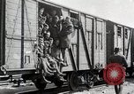 Image Les troupes américaines du 28e Régiment d'infanterie Rhône Alpes France, 1918, de la seconde 18 séquences d'archives historiques vidéo 65675025591