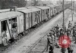 Image Les troupes américaines du 28e Régiment d'infanterie Rhône Alpes France, 1918, de la seconde 61 séquences d'archives historiques vidéo 65675025591