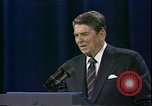 Standbild Präsident Ronald Wilson Reagan Kansas City Missouri USA, 1984, aus Sekunde 32 historischem Filmmaterial Videoclip 65675025604