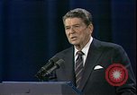 Standbild Präsident Ronald Wilson Reagan Kansas City Missouri USA, 1984, aus Sekunde 43 historischem Filmmaterial Videoclip 65675025604