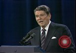 Standbild Präsident Ronald Wilson Reagan Kansas City Missouri USA, 1984, aus Sekunde 53 historischem Filmmaterial Videoclip 65675025604