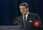 Standbild Präsident Ronald Wilson Reagan Kansas City Missouri USA, 1984, aus Sekunde 56 historischem Filmmaterial Videoclip 65675025604