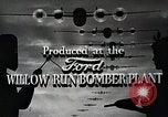 Image Usine de bombardiers Ford à Willow Run Michigan United States USA, 1942, de la seconde 14 séquences d'archives historiques vidéo 65675025611