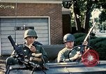 Standbild Detroit Ausschreitungen folgen Detroit Michigan USA, 1967, aus Sekunde 56 historischem Filmmaterial Videoclip 65675025625
