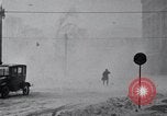 Immagine di Neve pesante blizzard United States USA, 1919, secondo 49 filmato di repertorio 65675025649