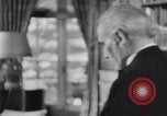 Immagine di Arturo Toscanini Riverdale New York USA, 1943, secondo 18 filmato di repertorio 65675025691