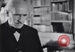 Immagine di Arturo Toscanini Riverdale New York USA, 1943, secondo 21 filmato di repertorio 65675025691