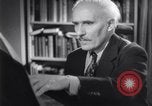 Immagine di Arturo Toscanini Riverdale New York USA, 1943, secondo 43 filmato di repertorio 65675025691