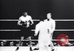 Standbild Tunney-Dempsey Kampf Chicago Illinois USA, 1927, aus Sekunde 30 historischem Filmmaterial Videoclip 65675025702