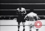 Standbild Tunney-Dempsey Kampf Chicago Illinois USA, 1927, aus Sekunde 34 historischem Filmmaterial Videoclip 65675025702
