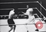 Standbild Tunney-Dempsey Kampf Chicago Illinois USA, 1927, aus Sekunde 37 historischem Filmmaterial Videoclip 65675025702