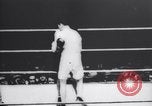 Standbild Tunney-Dempsey Kampf Chicago Illinois USA, 1927, aus Sekunde 44 historischem Filmmaterial Videoclip 65675025702