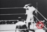 Standbild Tunney-Dempsey Kampf Chicago Illinois USA, 1927, aus Sekunde 12 historischem Filmmaterial Videoclip 65675025703
