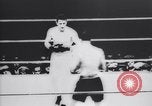 Standbild Tunney-Dempsey Kampf Chicago Illinois USA, 1927, aus Sekunde 17 historischem Filmmaterial Videoclip 65675025703