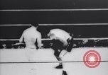 Standbild Tunney-Dempsey Kampf Chicago Illinois USA, 1927, aus Sekunde 33 historischem Filmmaterial Videoclip 65675025703