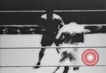 Standbild Tunney-Dempsey Kampf Chicago Illinois USA, 1927, aus Sekunde 35 historischem Filmmaterial Videoclip 65675025703