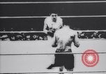 Standbild Tunney-Dempsey Kampf Chicago Illinois USA, 1927, aus Sekunde 52 historischem Filmmaterial Videoclip 65675025703