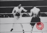 Standbild Tunney-Dempsey Kampf Chicago Illinois USA, 1927, aus Sekunde 53 historischem Filmmaterial Videoclip 65675025703