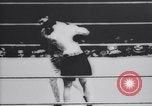 Standbild Tunney-Dempsey Kampf Chicago Illinois USA, 1927, aus Sekunde 59 historischem Filmmaterial Videoclip 65675025703