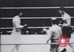 Standbild Tunney-Dempsey Kampf Chicago Illinois USA, 1927, aus Sekunde 12 historischem Filmmaterial Videoclip 65675025704