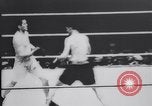 Standbild Tunney-Dempsey Kampf Chicago Illinois USA, 1927, aus Sekunde 14 historischem Filmmaterial Videoclip 65675025704