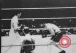 Standbild Tunney-Dempsey Kampf Chicago Illinois USA, 1927, aus Sekunde 21 historischem Filmmaterial Videoclip 65675025704