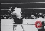 Standbild Tunney-Dempsey Kampf Chicago Illinois USA, 1927, aus Sekunde 23 historischem Filmmaterial Videoclip 65675025704