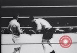 Standbild Tunney-Dempsey Kampf Chicago Illinois USA, 1927, aus Sekunde 56 historischem Filmmaterial Videoclip 65675025704