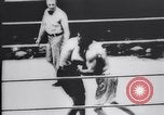 Standbild Tunney-Dempsey Kampf Chicago Illinois USA, 1927, aus Sekunde 60 historischem Filmmaterial Videoclip 65675025704