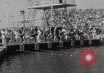 Image la natation et la plongée New York United States USA, 1933, de la seconde 11 séquences d'archives historiques vidéo 65675025708