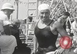 Image la natation et la plongée New York United States USA, 1933, de la seconde 60 séquences d'archives historiques vidéo 65675025708