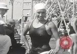 Image la natation et la plongée New York United States USA, 1933, de la seconde 61 séquences d'archives historiques vidéo 65675025708