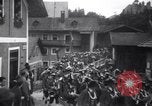 Standbild Tiroler Parade Fulpmes Österreich, 1936, aus Sekunde 34 historischem Filmmaterial Videoclip 65675025723