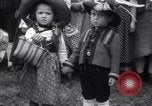 Standbild Tiroler Parade Fulpmes Österreich, 1936, aus Sekunde 55 historischem Filmmaterial Videoclip 65675025723