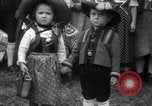 Standbild Tiroler Parade Fulpmes Österreich, 1936, aus Sekunde 56 historischem Filmmaterial Videoclip 65675025723