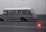 Standbild verwaiste Kinder haben ein Picknick New York United States USA, 1936, aus Sekunde 16 historischem Filmmaterial Videoclip 65675025724