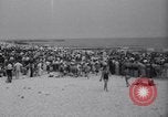 Standbild verwaiste Kinder haben ein Picknick New York United States USA, 1936, aus Sekunde 23 historischem Filmmaterial Videoclip 65675025724