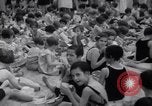 Standbild verwaiste Kinder haben ein Picknick New York United States USA, 1936, aus Sekunde 46 historischem Filmmaterial Videoclip 65675025724