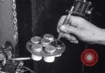 Standbild Tätowierung der Sozialversicherungsnummer Chicago Illinois USA, 1937, aus Sekunde 28 historischem Filmmaterial Videoclip 65675025727