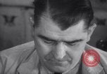 Standbild Tätowierung der Sozialversicherungsnummer Chicago Illinois USA, 1937, aus Sekunde 36 historischem Filmmaterial Videoclip 65675025727