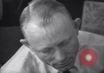 Standbild Tätowierung der Sozialversicherungsnummer Chicago Illinois USA, 1937, aus Sekunde 52 historischem Filmmaterial Videoclip 65675025727
