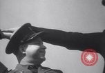 Standbild zwei riesige boys New York United States USA, 1937, aus Sekunde 25 historischem Filmmaterial Videoclip 65675025728